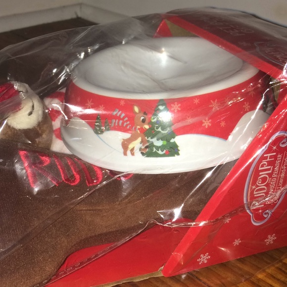 Rudolph pet bowl gift set - Picture 2 of 3